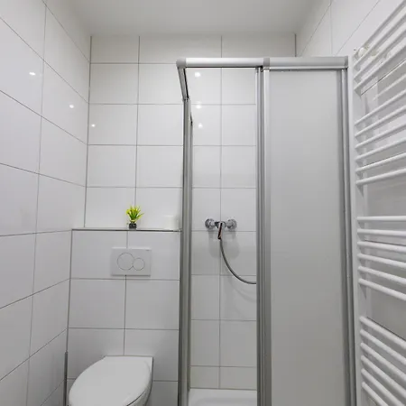 アパート Hannibal - Design Studio-apartment Jasmin 8, Parkplatz, Kueche, Highspeed-wlan ウォルフスブルク