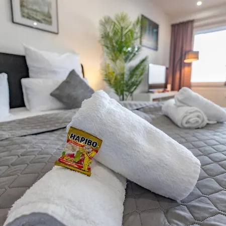 Hannibal - Design Studio-apartment Jasmin 8, Parkplatz, Kueche, Highspeed-wlan アパート