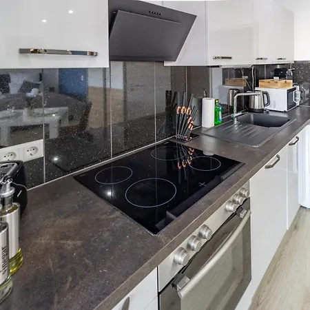 Hannibal - Design Studio-apartment Jasmin 8, Parkplatz, Kueche, Highspeed-wlan *