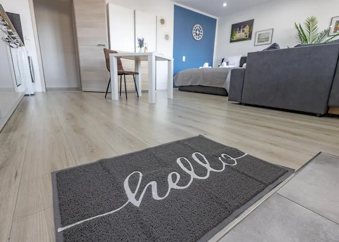 Hannibal - Design Studio-apartment Jasmin 8, Parkplatz, Kueche, Highspeed-wlan Daire *