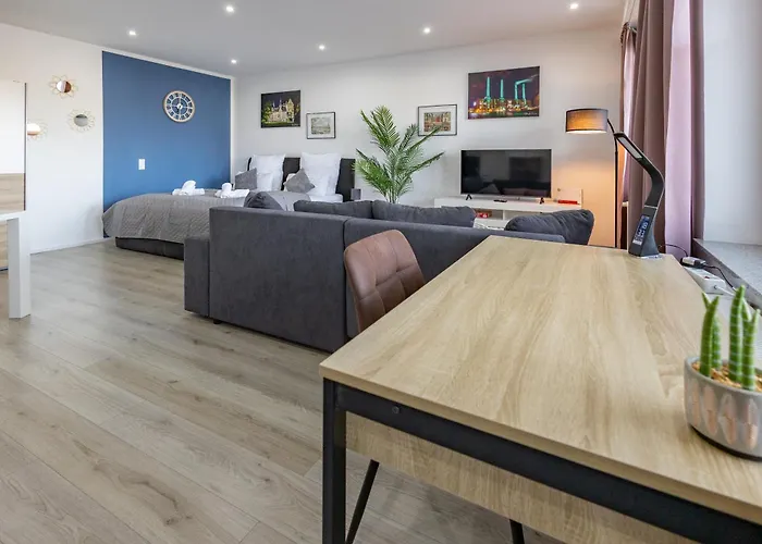 Hannibal - Design Studio-apartment Jasmin 8, Parkplatz, Kueche, Highspeed-wlan * Wolfsburg