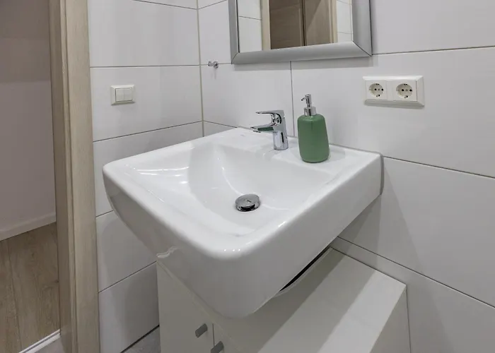 Daire Hannibal - Design Studio-apartment Jasmin 8, Parkplatz, Kueche, Highspeed-wlan *